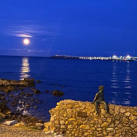 Orsa-Atico Con Vista Al Mar Y Piscina Apartment เลสกาลา ภายนอก รูปภาพ